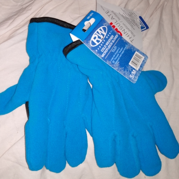 Source Unknown Accessories Youth Rugged Wear Gloves Nwt Poshmark